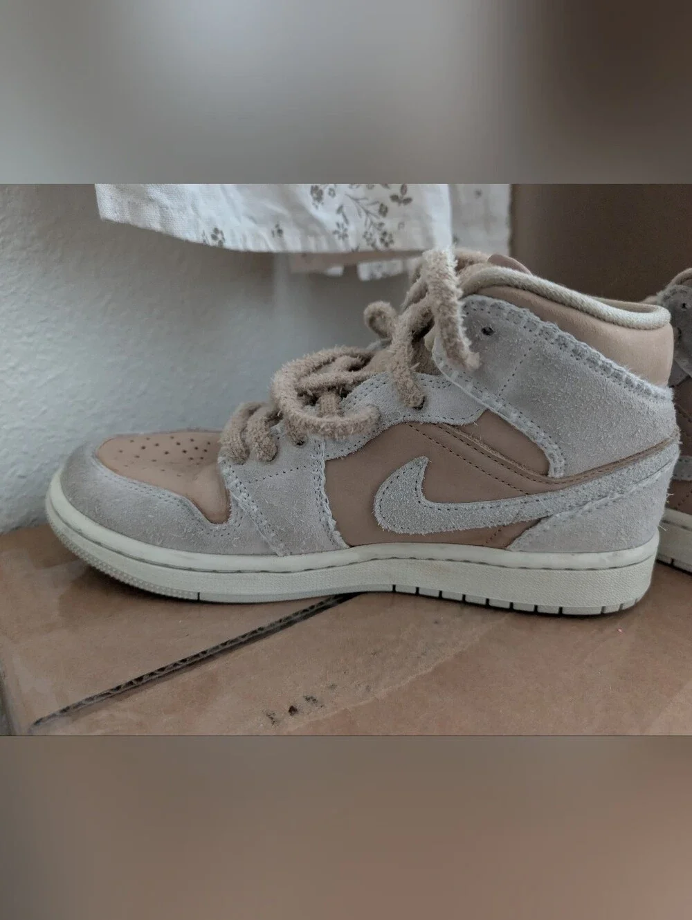 Nike Air Jordan 1 Mid SE 